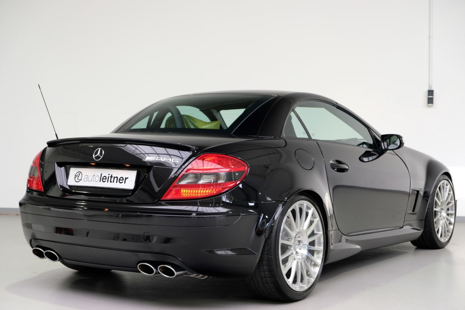 2007 MercedesBenz SLK 55 AMG Black Series R171 Obsidianzwart metallic