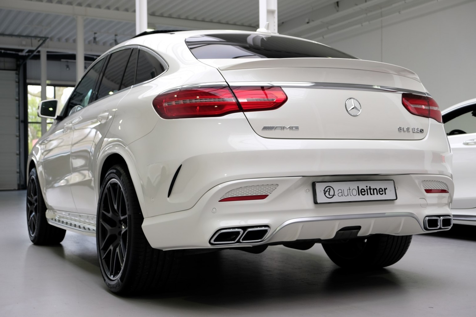 2016 MercedesBenz GLE Coupe 63 S AMG 4Matic Diamond White metallic