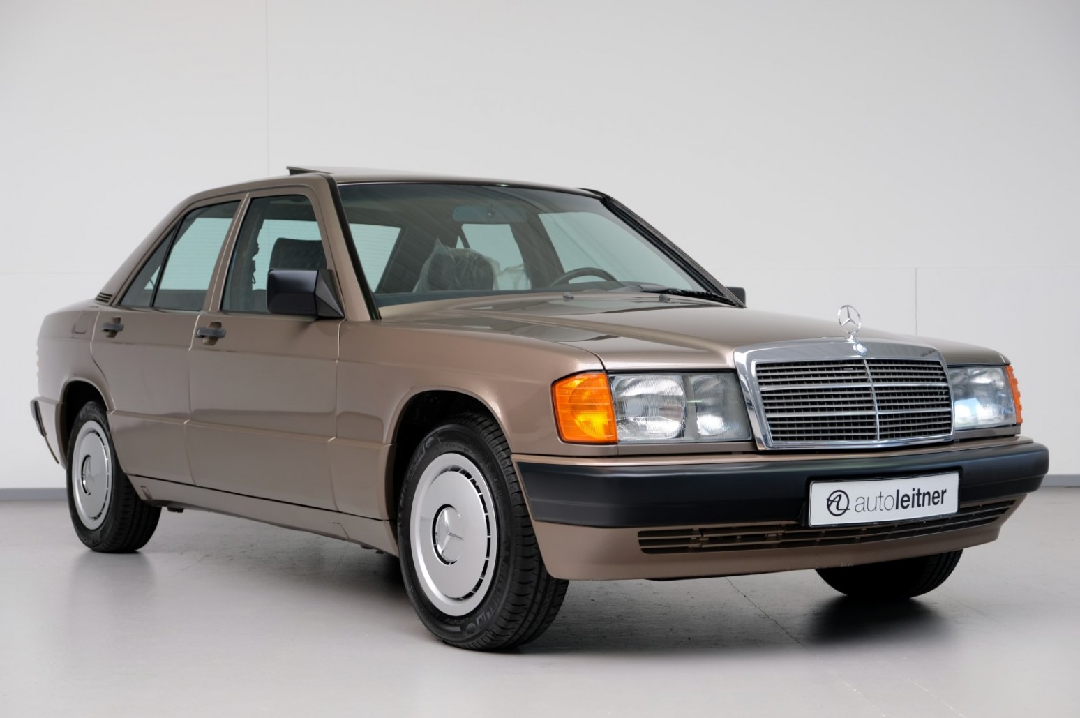 1988 Mercedes 190D 2.5 W201 Impala metallic zum kauf bei Auto Leitner